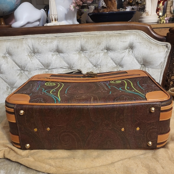 Rare Authentic vintage ETRO suitcase travel bag with guitar type strap. - Picture 10 of 16